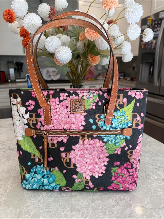 Dooney & Bourke Handbags - Dooney & Bourke Hydrangea Monogram Miller Shopper Tote